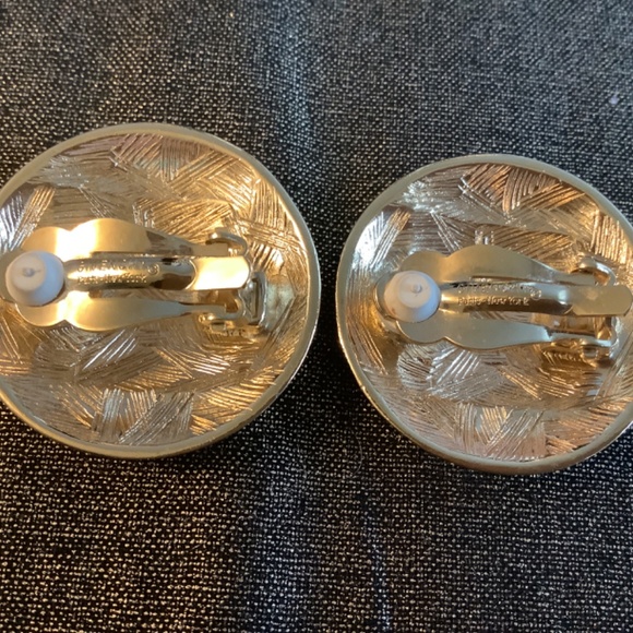 Vintage Givenchy Necklace & Earrings - Picture 7 of 9